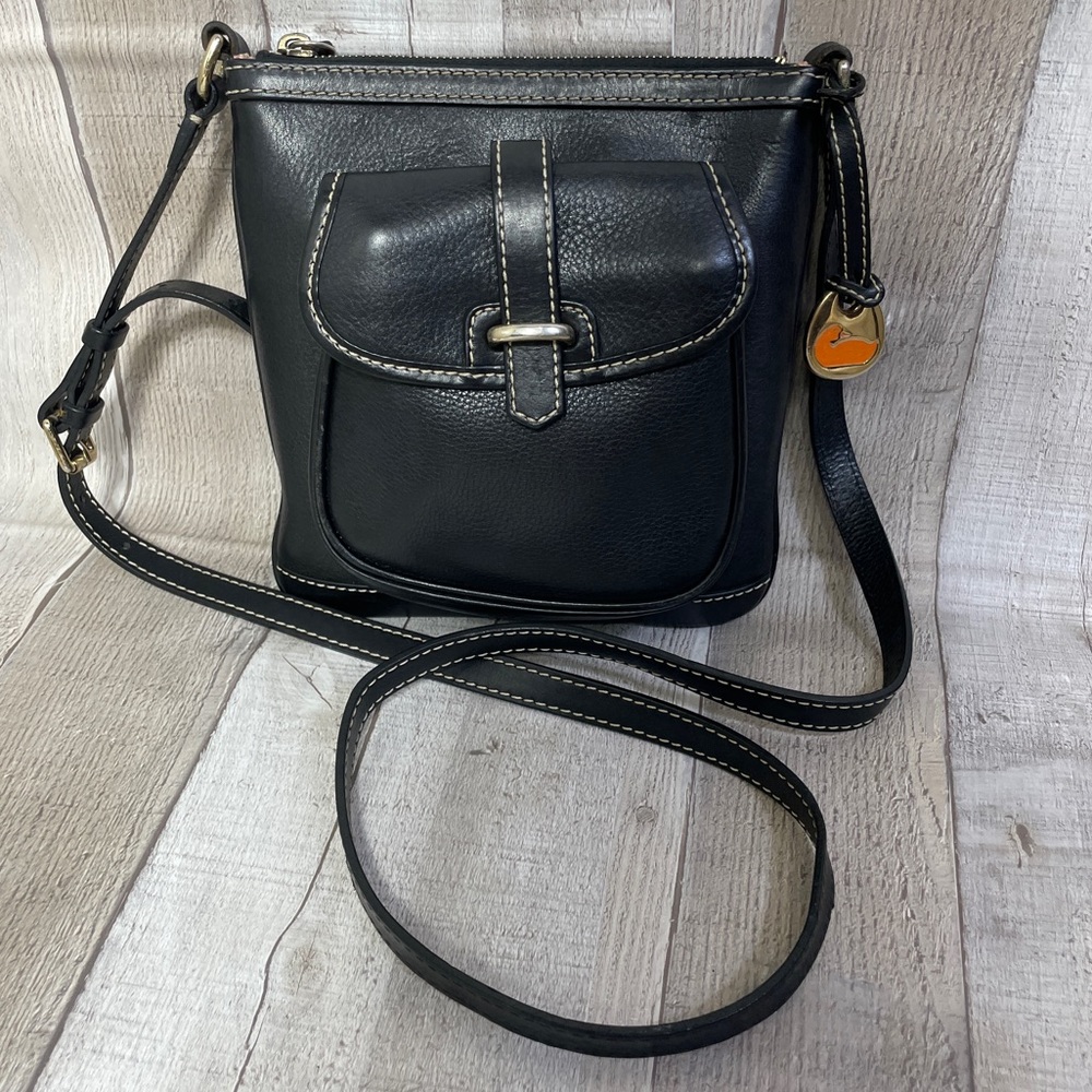 Dooney & Bourke Crossbody Purse Bag | Black Pebbled Leather